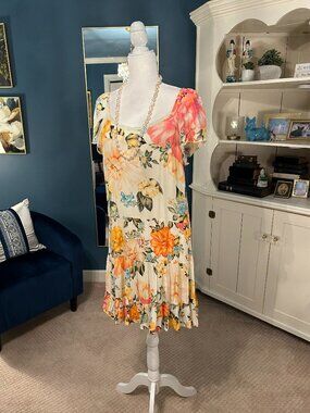 Floral flounced dress